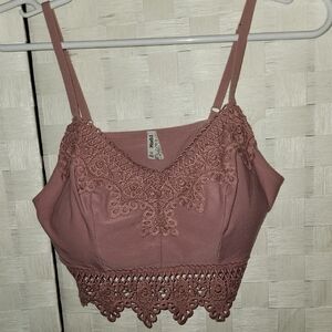 Mudd Mauve Lace Trim Cropped Camisole